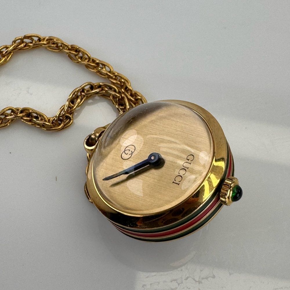 Vintage Gucci Hand-Wound Pendant Watch Necklace Red Green Enamel Swiss - Picture 4 of 9